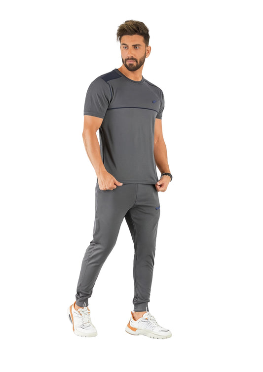 Nike Construct Men's Activewear Set – T-Shirt & Slim-Fit Track Pants